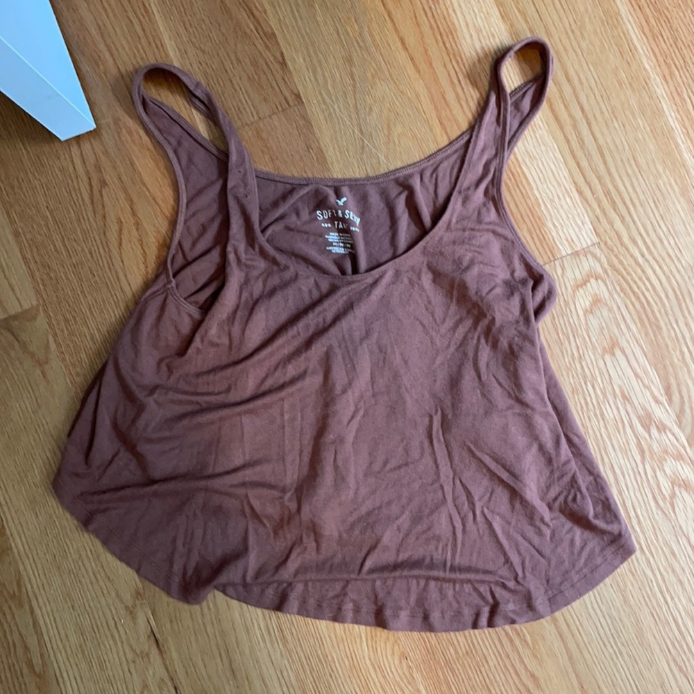 Comfy American eagle tanks.